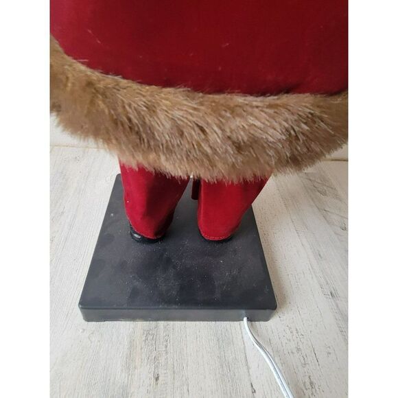 Traditions Victorian motionette couple Man red suit animated xmas decor - Picture 11 of 14